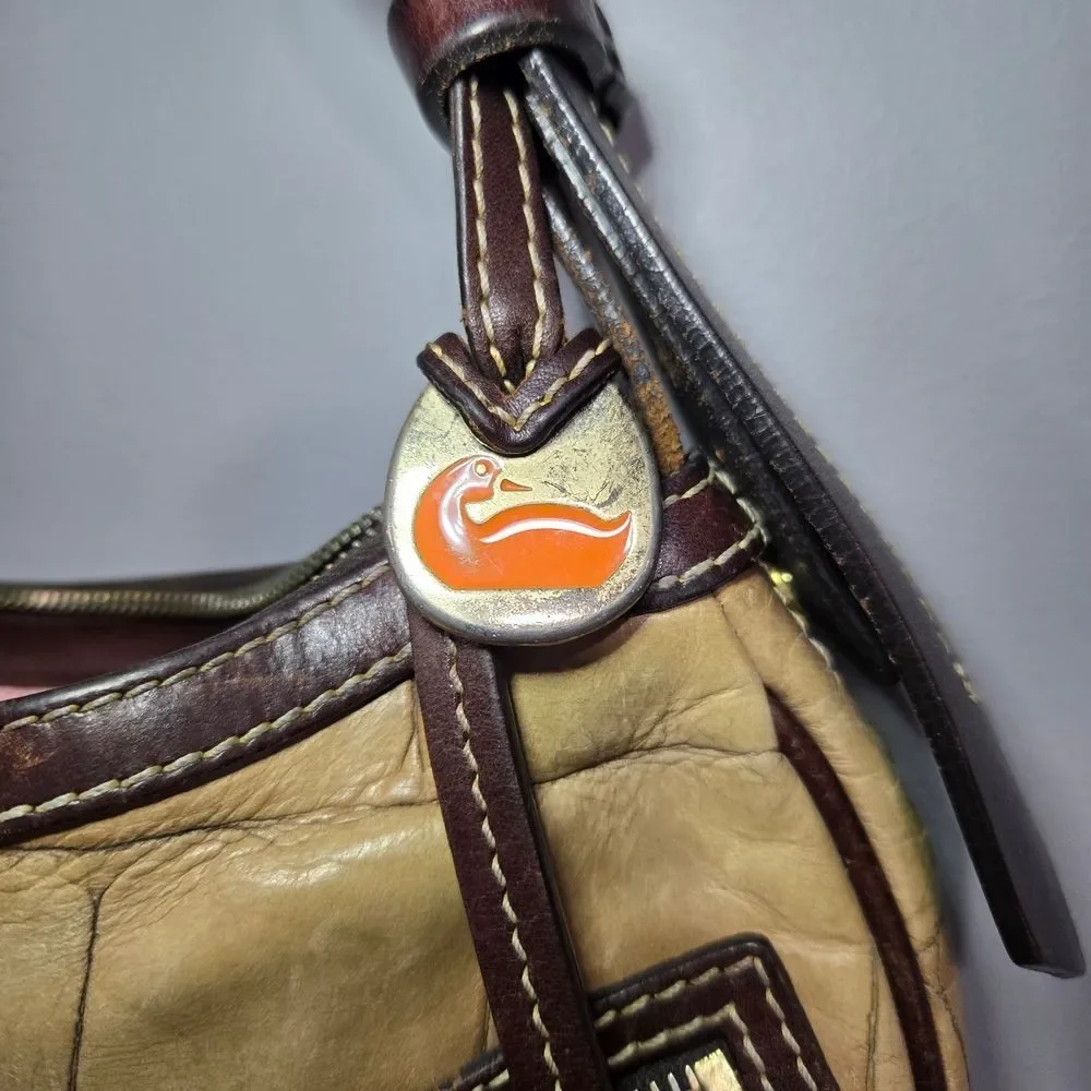 🐢 Dooney & Bourke Croc Embossed Leather Circle Bag. - Picture 8 of 16